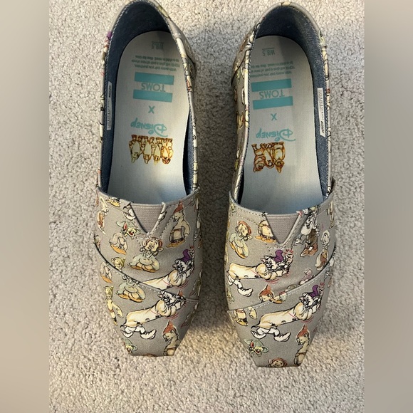 TOMS Disney Dopey slip on shoe - Picture 8 of 9